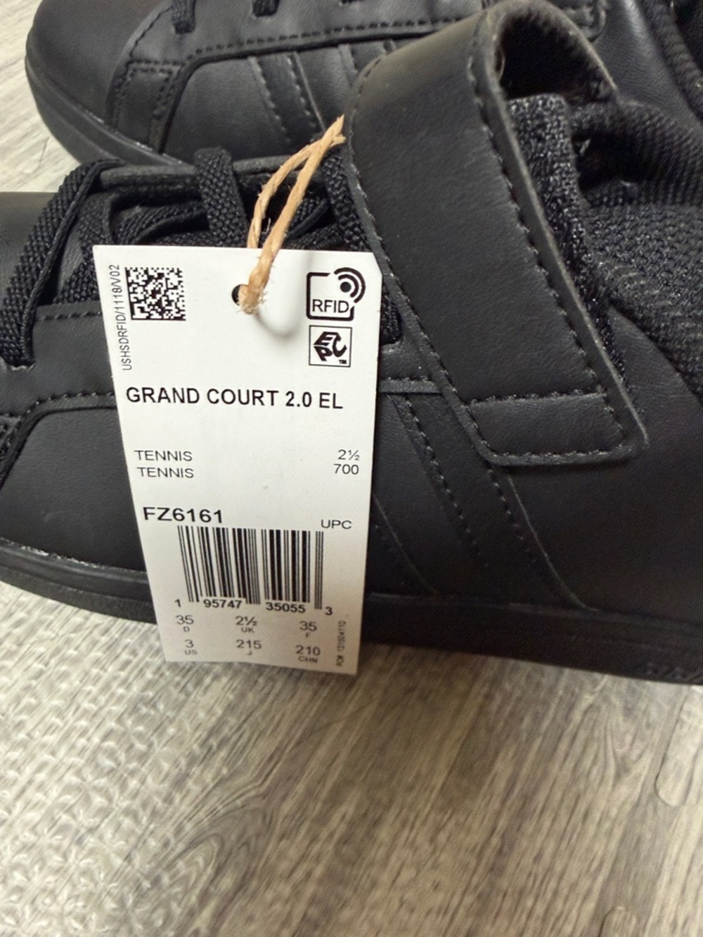 NWT adidas Boys Low-Top No Tie Sneakers Size 3 - Picture 6 of 6